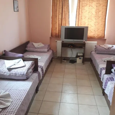 Victoria אכסניה סיליסטרה